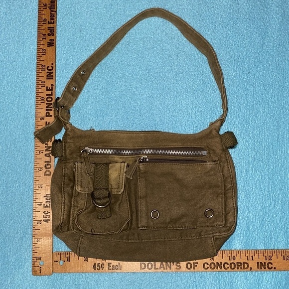 Unbranded army green canvas messenger purse adjustable strap cute details - Picture 7 of 10